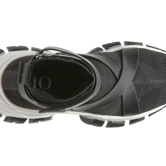 JENNIFER LOPEZ CEMENT 82 SPORT SNEAKER- BLACK/WHITE SIZE 7.5 (NEW WITH TAGS) - Picture 5 of 9